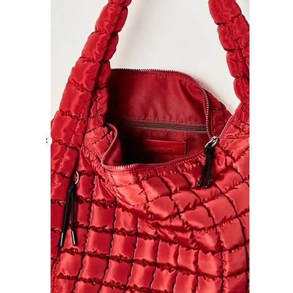 ❤️ Free People Quilted Carryall in SOUR CHERRY - Picture 2 of 6